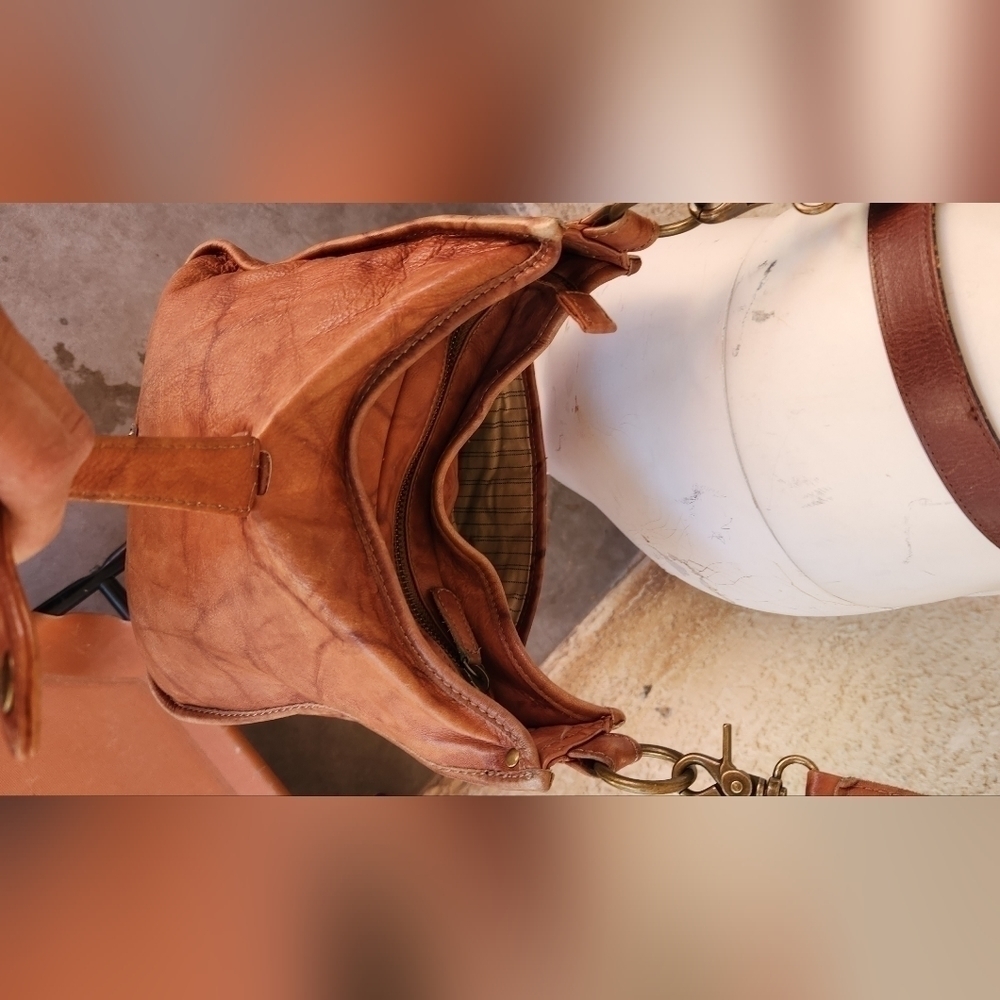 Frye Leather Western Madison Cross Body - Picture 3 of 14